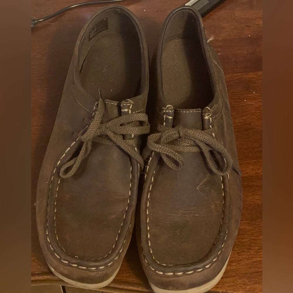 Clarks Wallabee 9 1/2